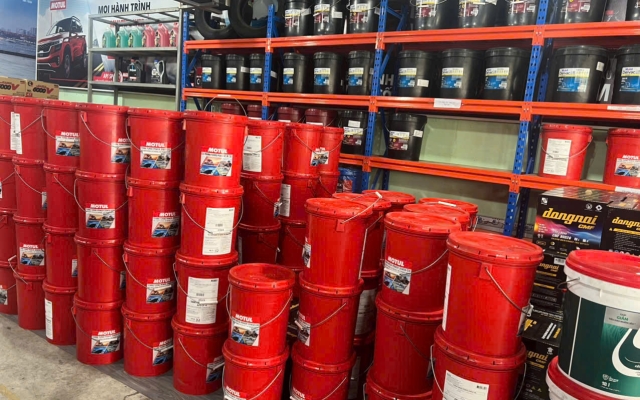 Nhớt Xe Tải Motul Chính Hãng