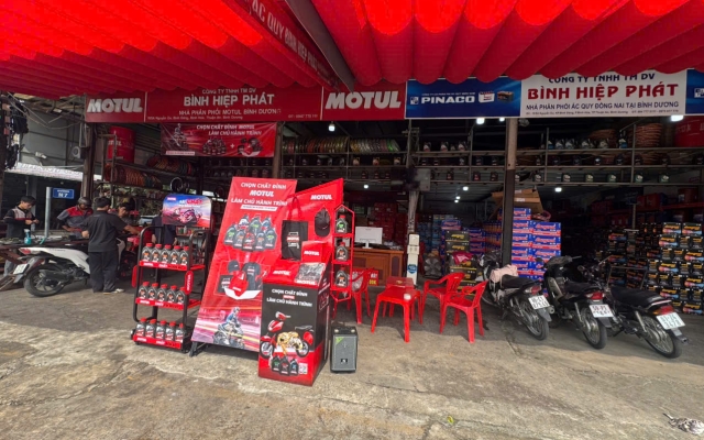 THAY NHỚT MOTUL XE MÁY TẠI BÌNH HIỆP PHÁT – NHẬN QUÀ TẶNG HẤP DẪN